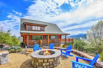 Image de AMAzing Views|Hot tub|Fire Pit|Easy Drive|Pool Table|Semi Secluded|Easy CheckOut