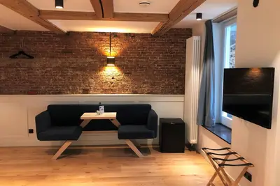 Image de Stay in our centrally located 18th century house. Contactless stay possible.