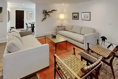 Image de Large Private Family Home and Compound with Indoor Pool