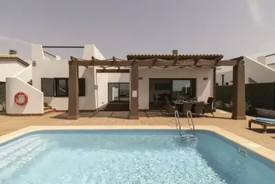 Image de Lightbooking Pueblo Majorero piscina climatizada Jove 10