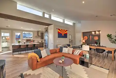 Image de Flagstaff Home w/ Patios + Mount Humphries Views!