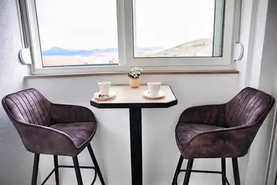 Image de Fairy Tale 1 Bdr Apartment in City Center
