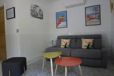 Image de Studio à 100 mètres de la Croisette et des plages.