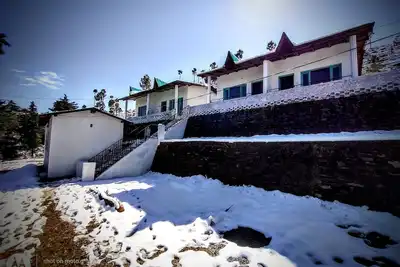 Image de A heavenly himalayan getaway in complete solitude on a hill
