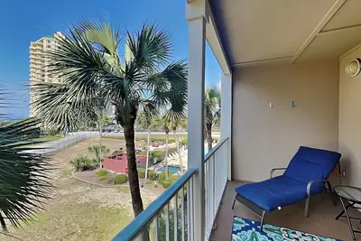 Image de Grand Caribbean 303 West - Private Balcony + Easy Beach Access
