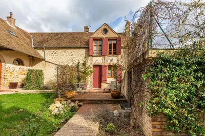 Image de La Bourguignonne - Jolie maisonnette avec terrasse