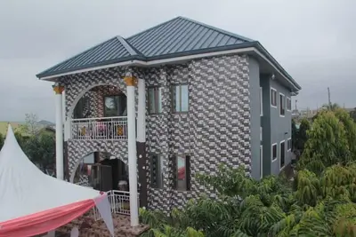 Image de De-nice  hotel\/apt Kasoa new market, Obom road, arrive @masalachi junction