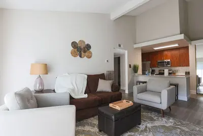 Image de King bed Oceanside No Cleaning/No Extra Guest Fee