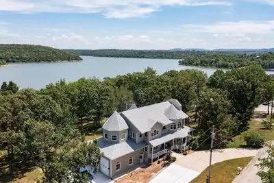 Image de The Cimarron Lake House on Table Rock Lake!