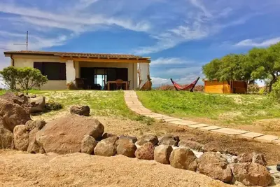 Image de [Cortesas 1] Maison de campagne avec vue sur la mer