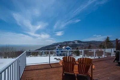 Image de Le Montagnard Spa Privé, Vue magnifique sur le Fleuve