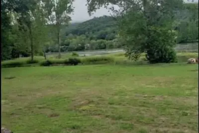 Image de Enjoy Relaxing at Riverfront Property 4 miles from Sandstone Falls!