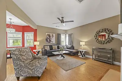 Image de Atlanta Retreat by Deity Villas: Spacious Home with Office