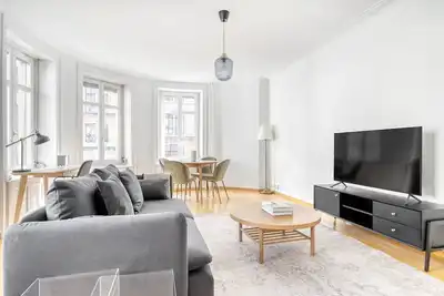 Image de Charming Langstrasse 3. 5 Room w/ Storage, 5 mins to Tram, by Blueground