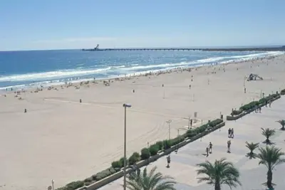 Image de Impeccable 3-Bed Apartment in Puerto de Sagunto
