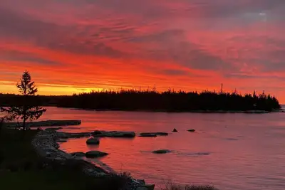 Image de Cozy Mid-Coast Maine Cottage-steps from the beach!
