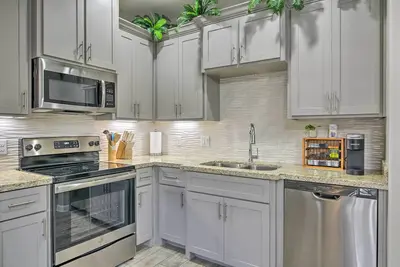 Image de Charming Edinburg Apartment ~ 3 Mi to Dtwn!