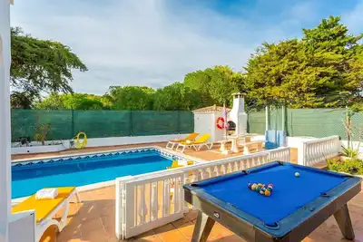 Image de Villa Coelho avec vue sur mer, piscine, jardin et Wi-Fi