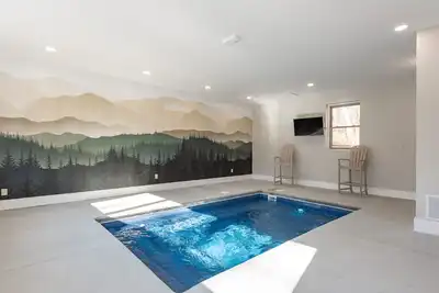 Image de New! Cabin Fever: Lake Area, Dogs Welcome, Indoor Pool, Hot Tub!