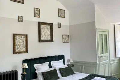 Image de Charmante chambre supérieure au Château Le Fresne