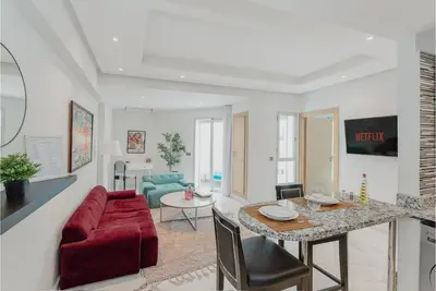 Image de ☆ Modern Apt & Terrace, Fast Wifi + Free Netflix