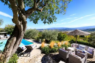 Maison de Gordes - Deux Chambres Villa, Couchages 4