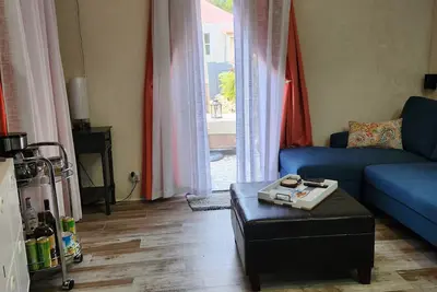 Cozy South Coast Apt - 5-min walk to Maxwell Beach -- between Oistins & the Gap.