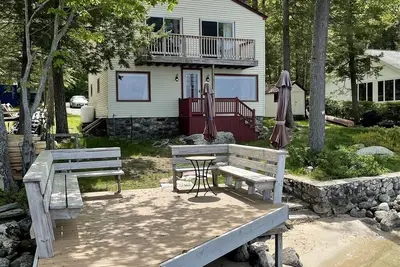 Image de Shorefront on Sebago Lake. Private Sandy Beach
