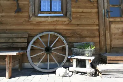 Belle maison de vacances privée pour 6 personnes avec Wifi, Tv, terrasse, animaux admis et parking