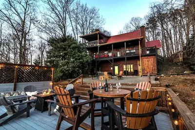 Image de ✴ Million$ Views ✴ Hot Tub ✴ Fire Pit ✴ Sleeping Loft
