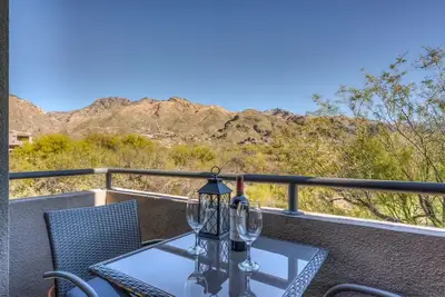 Image de Beautiful mountain views from every window