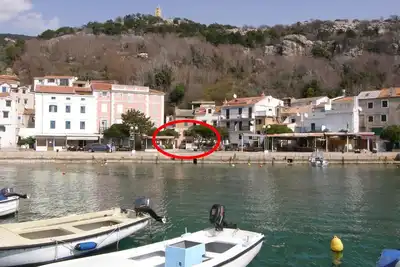 Image de Appartement d'une chambre avec la terrasse et la vue sur le mer Baska, Krk (A-19190-a)