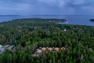 Image de Spacious Yurts Near Acadia – Nature, Wellness & Outdoor Adventure