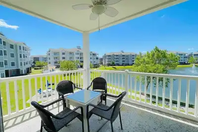 Image de Calming & Relaxing condo in the center of Mb