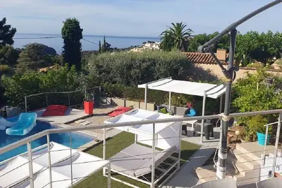 Image de Villa Andalucia, Climatisée, Piscine Chauffée Vue Mer sur calanques. 6 personnes