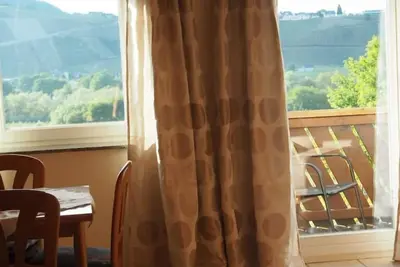 Image de Appartement-Salle de bain privée séparée-FeWo mit Moselblick 1