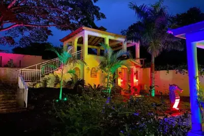 Image de Sosua 14br 50 Shades Bachelor Party Mansion + Free Bonus