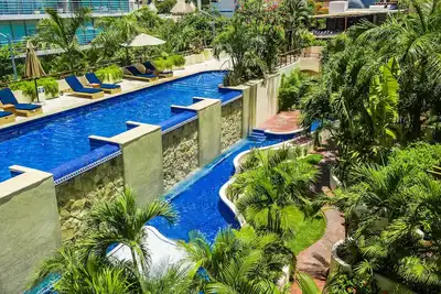 Image de Award Winner-Beach Club -Lush Enclave, Heated Pool, Jacuzzi, Spa, Gym 13