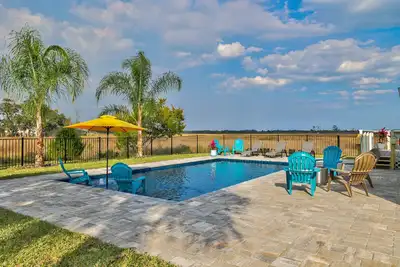 Image de Tranquil Retreat 4bd/4bth-Marshviews & Pool Slp 10