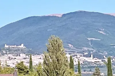 Image de Wonderful terrace with a view of Assisi!