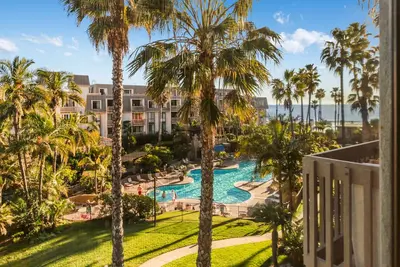 Image de F306 North Coast Village 2brm Penthouse - Oceanfront complex steps from the beach!