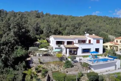Image de Villa à Calonge, Catalonia, Espagne avec piscine privée pour 10 personnes