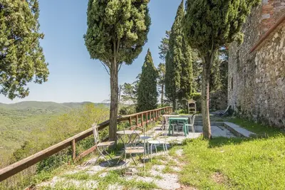 Image de Appartement Casale Rosennano - Tinaia avec jardin partagé et Wi-Fi
