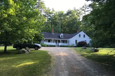 Image de Family & dog friendly historic 4br farmhouse near Sebago Lake w/ boat launch!