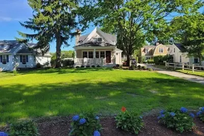 Image de In the Heart of Osterville Village Newly renovated Pets considered Rpms087