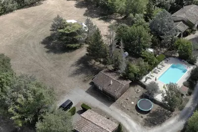 Image de Tulipe Gite Dans Une Propriete De 2 Hectares