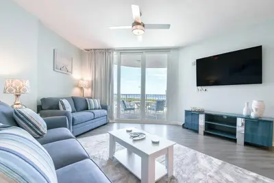 Image de 9th Floor condo at The Palms of Destin with Seasonal Beach Shuttle!
