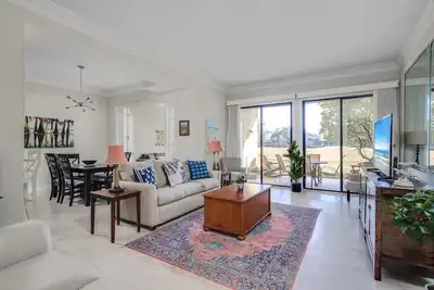 Image de Luxury Condo in Sawgrass -Resort Pool, Patio + Golf Course Views