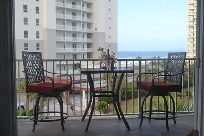 Image de Beautiful views of beach, sunset, sunrise and the Blue Herons at the pond. . .