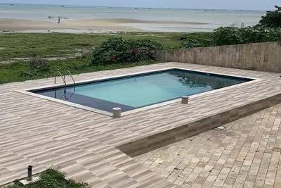 Image de Beach house with swimming pool